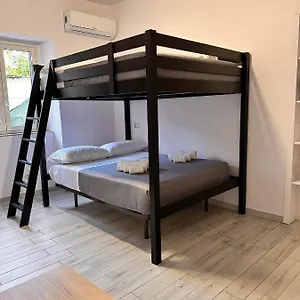 Bed & Breakfast Airport Al Volo Catánia